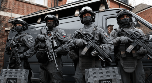 مكافحة الإرهاب أم خدمة الهيمنة والاستعمار؟ قراءة في القوانين الأمريكية لمكافحة الإرهاب